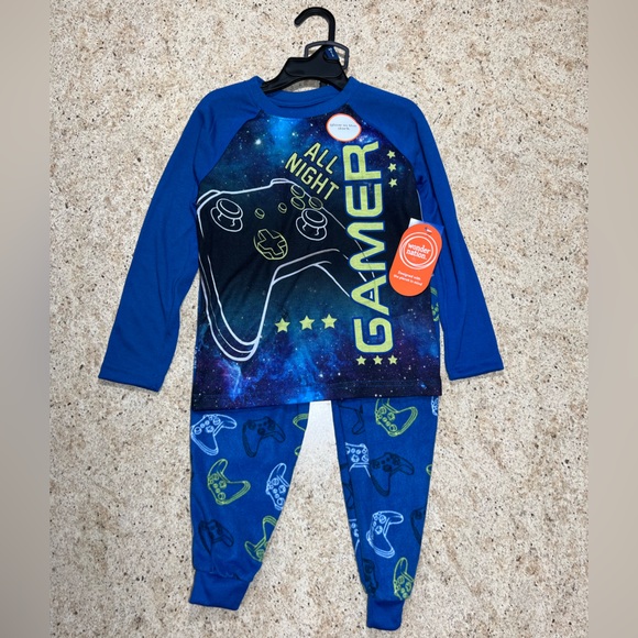 wonder nation Other - NWT Wonder Nation Boys Pajama Set - Glow In the Dark Gamer - Size XS (4/…
